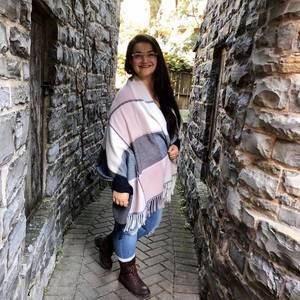 Meet your Posher, Brittany